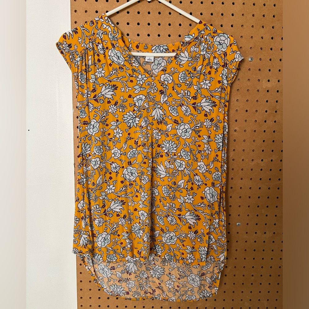 Old Navy yellow blouse